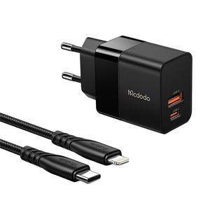 Nástěnná nabíječka Mcdodo CH-1952 USB + USB-C, 20W + kabel USB-C na Lightning (černá)